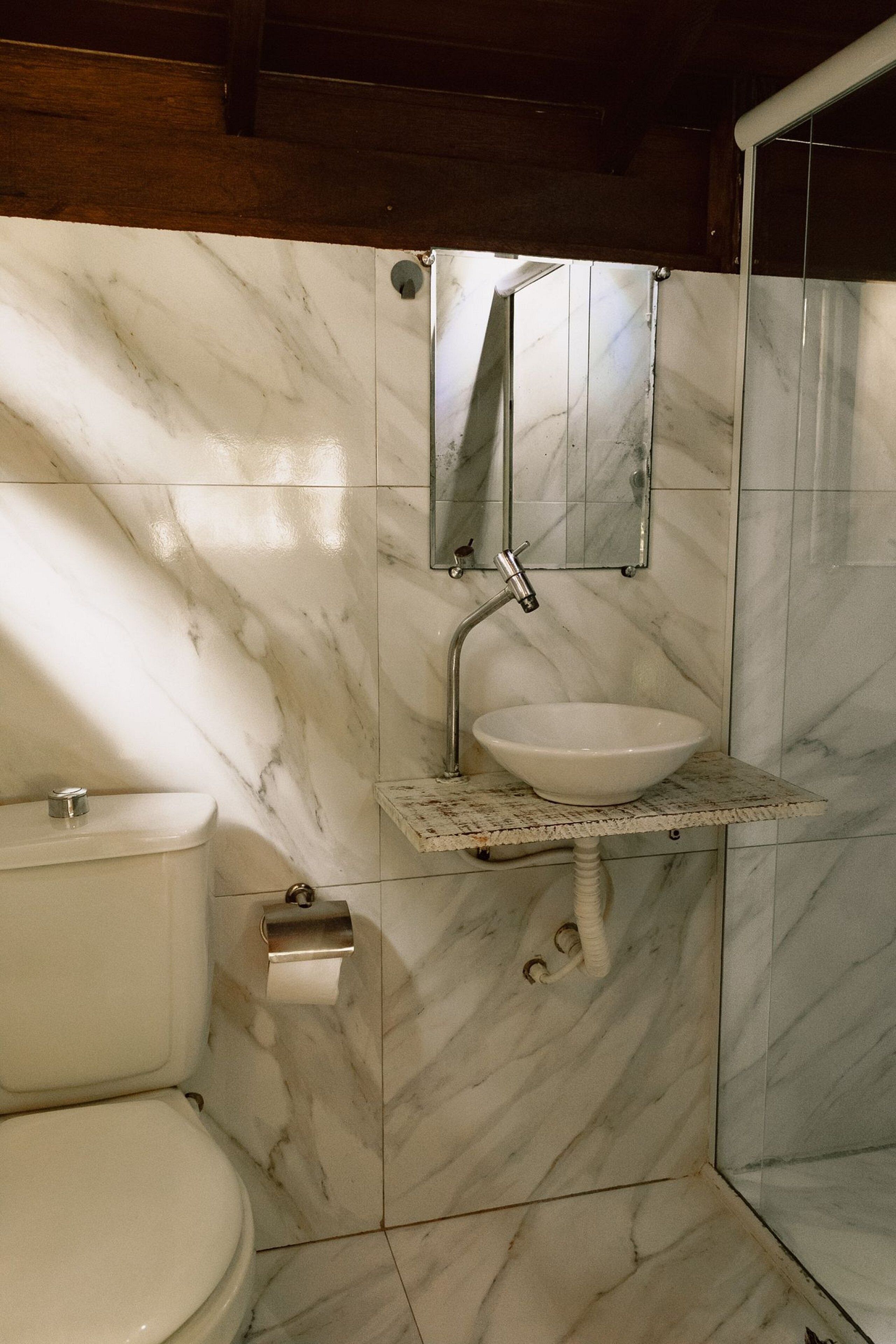 Chalé com Jacuzzi - Surfway Ilha do Mel | Bathroom | Towels