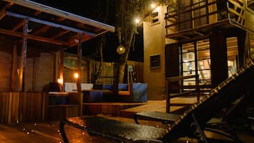 Chalé com Jacuzzi - Surfway Ilha do Mel | Private spa tub