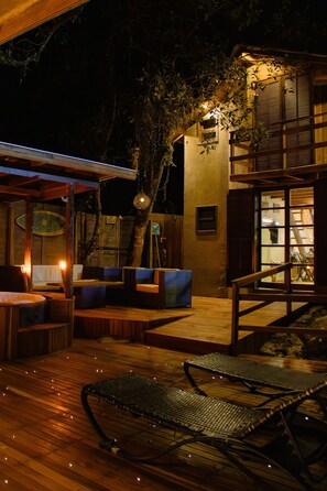 Chalé com Jacuzzi - Surfway Ilha do Mel | Bain à remous privé