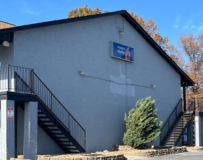 Exterior - Studio 6 Suites Hurricane, Wv (Hurricane)