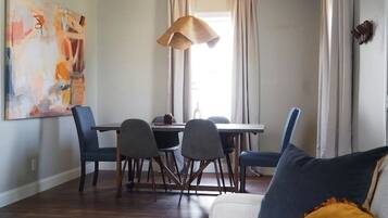 Smart-tv och eldstad