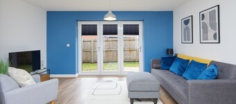 Derby City 3 Bed House- Roof Terrace