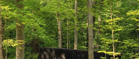 1 soverom, skrivebord, skrivebord for bærbar PC og sengetøy