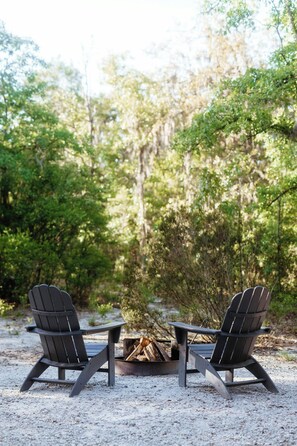 Cabin, 1 Queen Bed | 1 bedroom, desk, laptop workspace, bed sheets - Postcard Cabins The Thumb, Outdoor Collection by Marriott Bonvoy (Columbiaville)