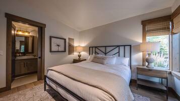 Hus - flere senge - boblebad - udsigt til have (Getaway at the Wilderness Club) | 2 soveværelser, individuelt design, individuel indretning, sengetøj