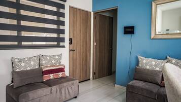 Deluxe Apartment | Living area