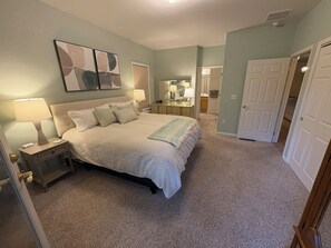 3 habitaciones, tabla de planchar con plancha y wifi gratis 