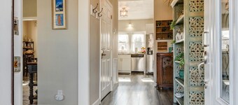 Soak & Stroll Downtown with Hot Tub, Fire Pit, & Porch. Dog Friendly Home