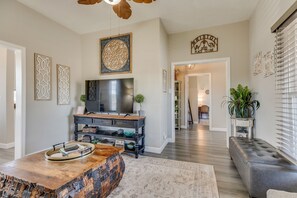 Smart TV, DVD player