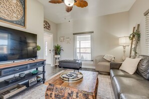 Téléviseur connecté, lecteur de DVD