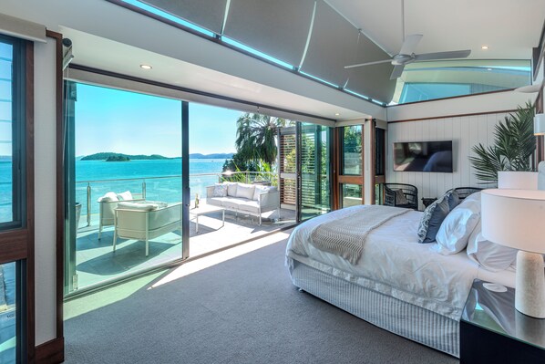 4 chambres, fer et planche à repasser, lit parapluie, Wi-Fi gratuit