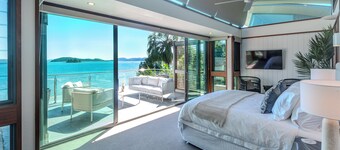 Yacht Club Villa 14 - "Mandalay"