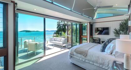 Yacht Club Villa 14 - "Mandalay"