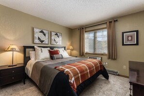 3 多间卧室、熨斗/熨衣板、免费 WiFi、床单