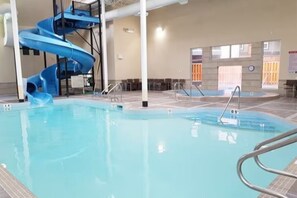 屋内プール、温水プール