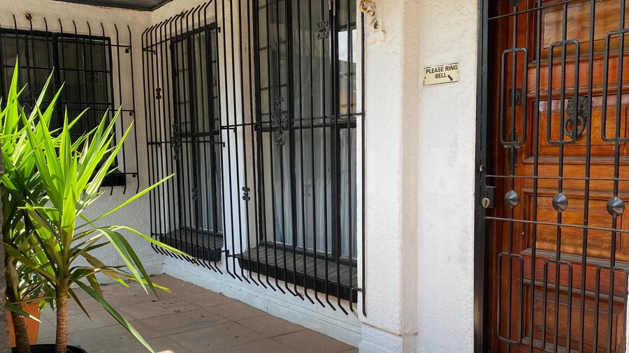 Cozy Cabin Guest Lodge