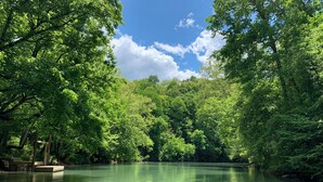 Unclassified image, 3 of 18, button - 3 bedroom house on the river in Sparta, TN close to many waterfalls (Sparta)