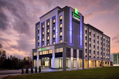 Holiday Inn Express Hamilton Upper James by IHG