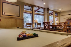 Apartment (3 Bedrooms) | Exterior - Silver Mill #8194 : 2 (Keystone)