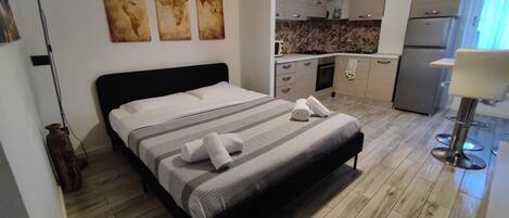 1 bedroom, iron/ironing board, free WiFi, bed sheets