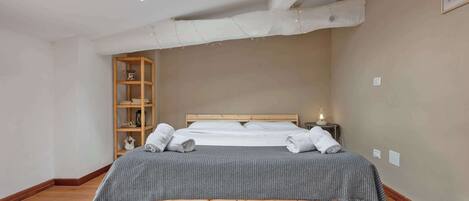 1 Schlafzimmer, Bügeleisen/Bügelbrett, Reisekinderbett, kostenloses WLAN