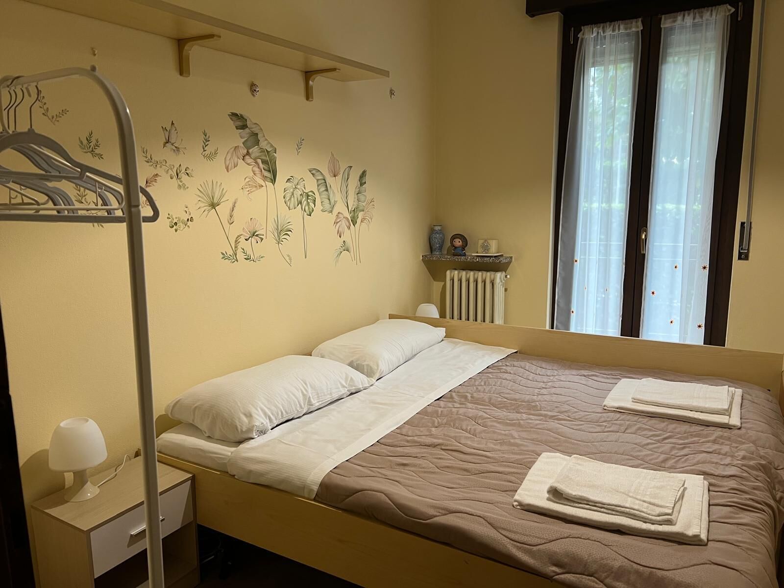 Bügeleisen/Bügelbrett, kostenloses WLAN, Bettwäsche