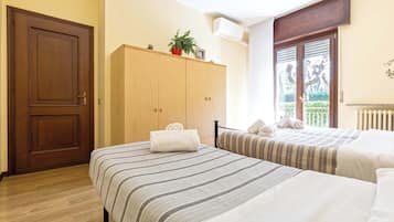 2 habitaciones, tabla de planchar con plancha y wifi gratis