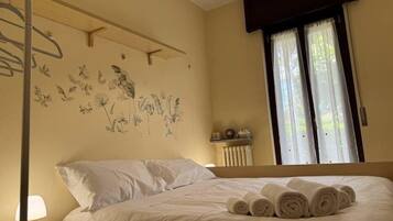 Bügeleisen/Bügelbrett, kostenloses WLAN, Bettwäsche