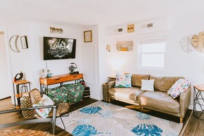 Smart TV - Coastal Dunes 1: Oceanfront Cottage in Nags Head, Great Views! (Nags Head)