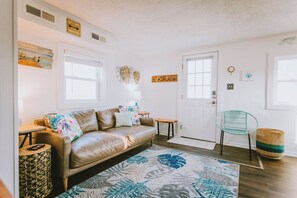Smart TV - Coastal Dunes 1: Oceanfront Cottage in Nags Head, Great Views! (Nags Head)