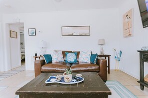 Smart TV - Coastal Dunes 2: Pet Friendly, Oceanfront Cottage in Nags Head (Nags Head)