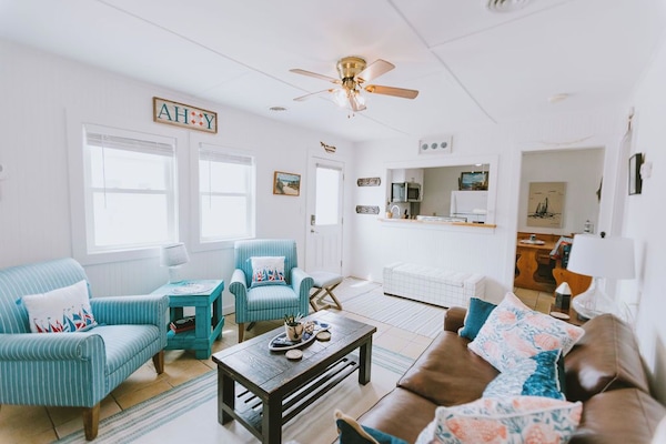 NH337B: Coastal Dunes 2 | Living Area