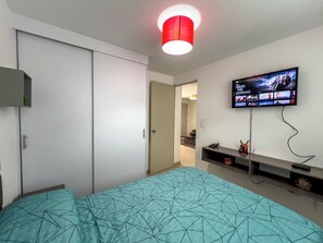 Comfort-huoneisto, patio | 2 makuuhuonetta, silitysrauta/-lauta, ilmainen Wi-Fi