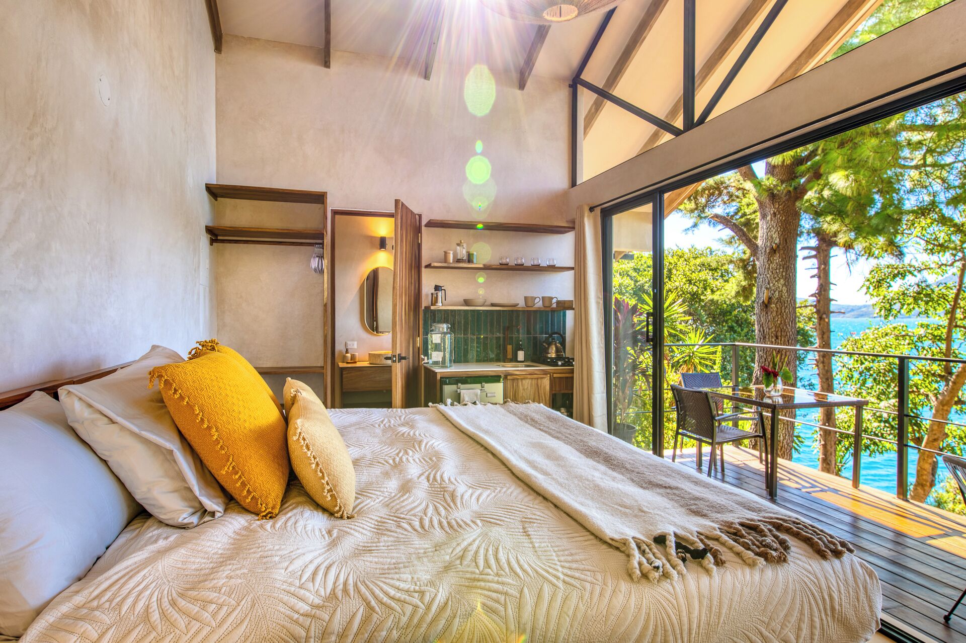 Cabaña de lujo, vista al lago | 1 habitación, escritorio y espacio para trabajar con laptop 