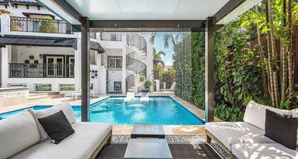 Stunning Florida backyard oasis w/access to a private residences beach