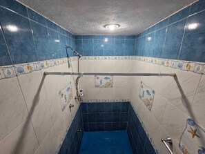 Handtücher, Seife, Toilettenpapier