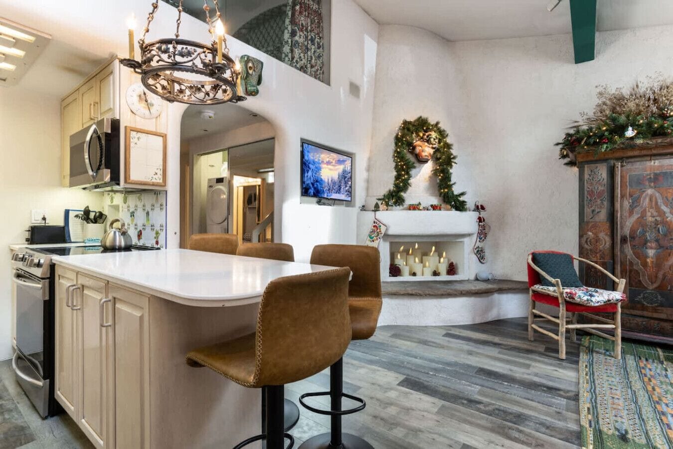 冷 蔵庫、電子レンジ、オーブン、コンロ