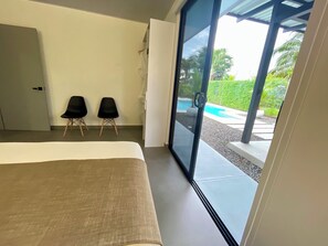 3 bedrooms, WiFi, bed sheets, wheelchair access
