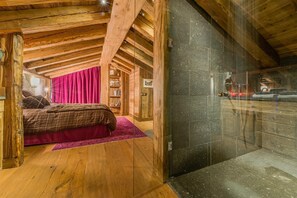 4 bedrooms, free WiFi, bed sheets