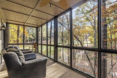 Serenity Condo - Golf Course Views, Pet Friendly + Access to Big Canoe Community!