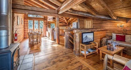 200m des Pistes | Chalet Lumineux + Jacuzzi Privé