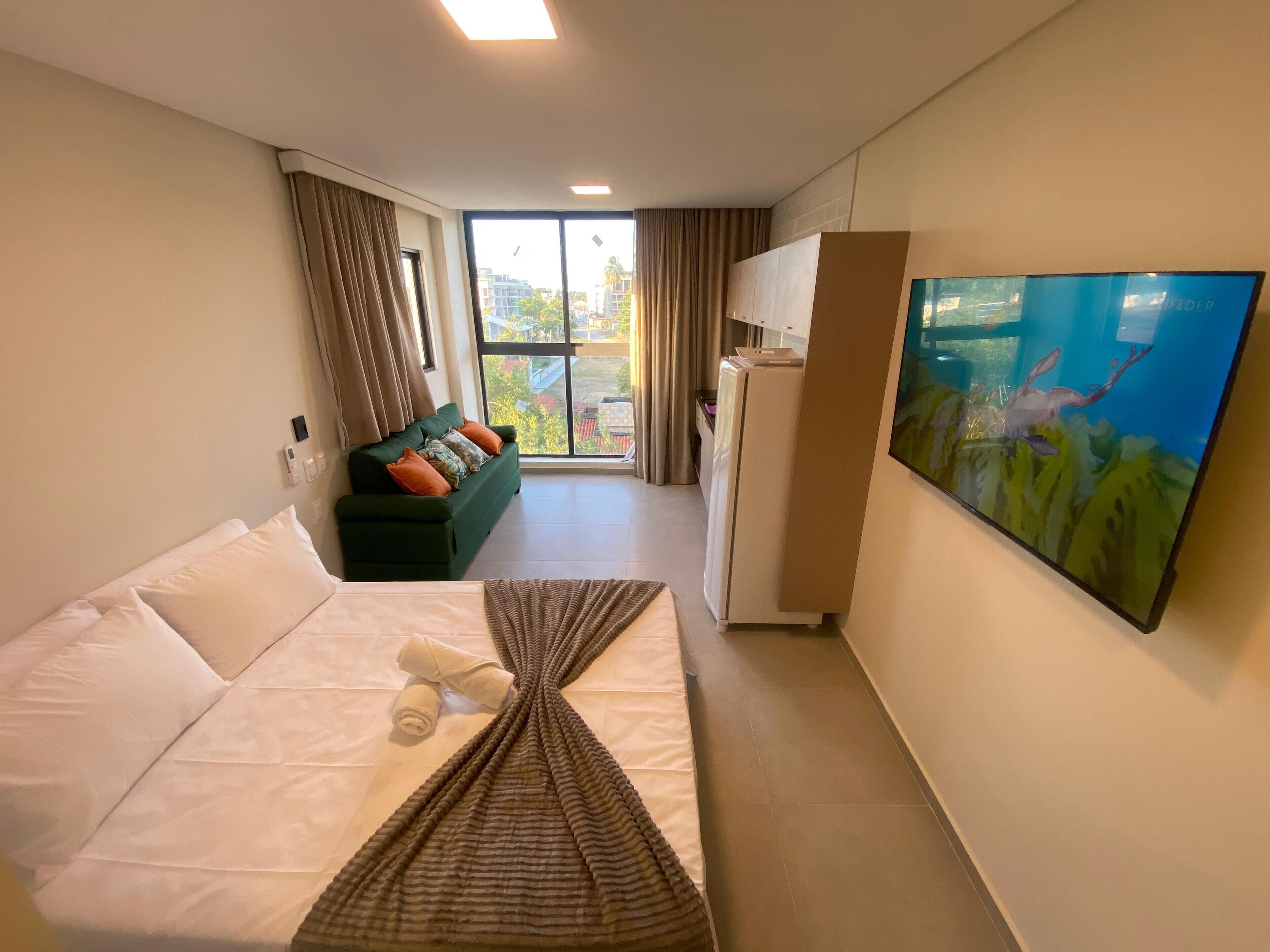 Laptop workspace, free WiFi