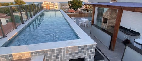 Utomhuspool