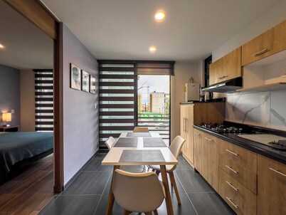 Cozy Apartment for 4 Guests with Parking