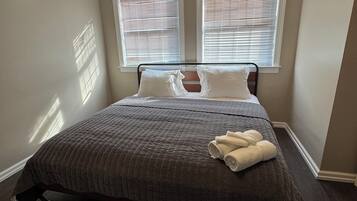 2 bedrooms, WiFi, bed sheets