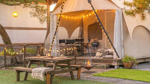 Gapeyong Fourseason Pet Glamping Caravan