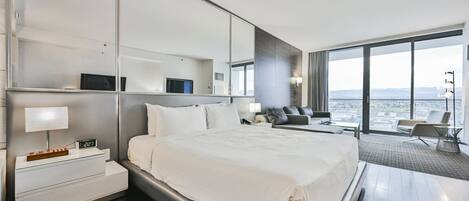 1 chambre, bureau, fer et planche Ă repasser, accĂšs au Wi-Fi (inclus)