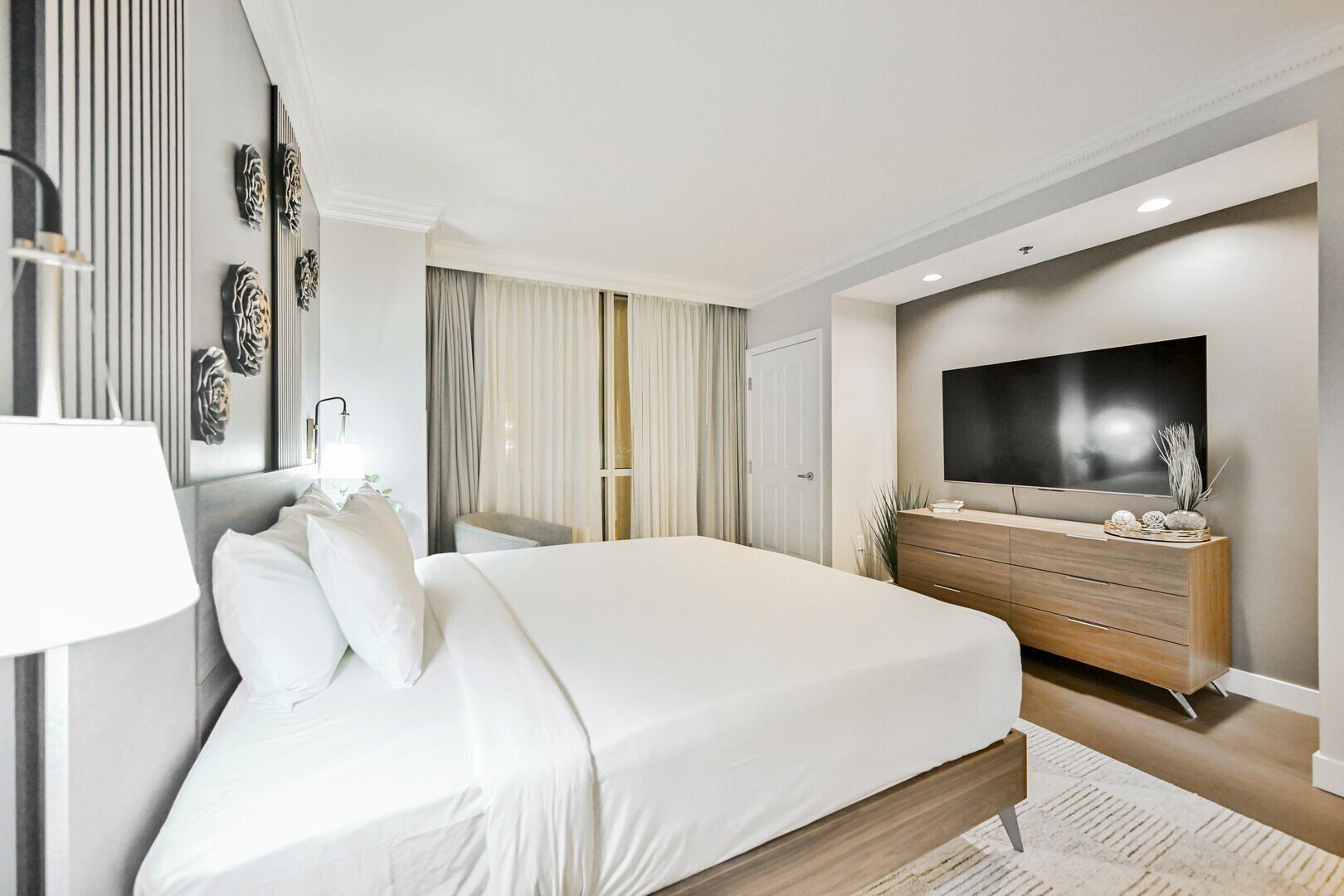 1 soverom, skrivebord, strykejern/-brett og wi-fi (inkludert)