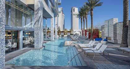 High Floor Studio Strip View/Balcony | at Palms Place