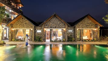 Deluxe Double Room, 1 King Bed, Pool View | View from room